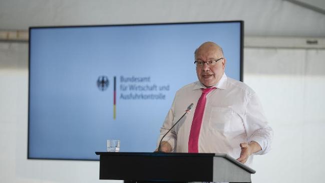 Herr Peter Altmaier (Bundesminister für Wirtschaft und Energie) hält eine Rede Herr Peter Altmaier (Bundesminister für Wirtschaft und Energie) hält eine Rede