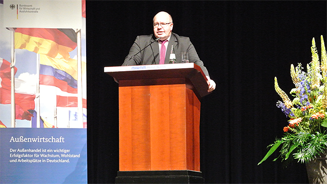 Bundesminister Altmaier bei seiner Rede auf dem Exportkontrolltag 2016 Bundesminister Altmaier bei seiner Rede auf dem Exportkontrolltag 2016