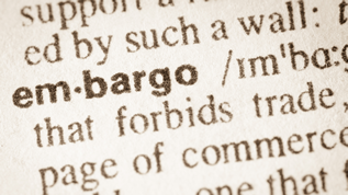 verweist auf: Aktuelle Information zum Iran-Embargo Ausschnitt aus einem Lexikon, der das Wort Embargo auf englisch erklärt (verweist auf: Aktuelle Information zum Iran-Embargo)