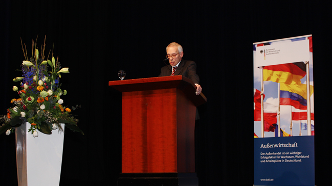 Andreas Obersteller, Präsident des BAFA, eröffnet den Exportkontrolltag Andreas Obersteller, Präsident des BAFA, eröffnet den Exportkontrolltag