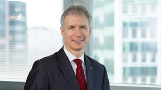 verweist auf: Präsident Torsten Safarik verlässt das Bundesamt für Wirtschaft und Ausfuhrkontrolle zum 1. Juli 2024 Businessfoto von Herrn Torsten Safarik (verweist auf: Präsident Torsten Safarik verlässt das Bundesamt für Wirtschaft und Ausfuhrkontrolle zum 1. Juli 2024)