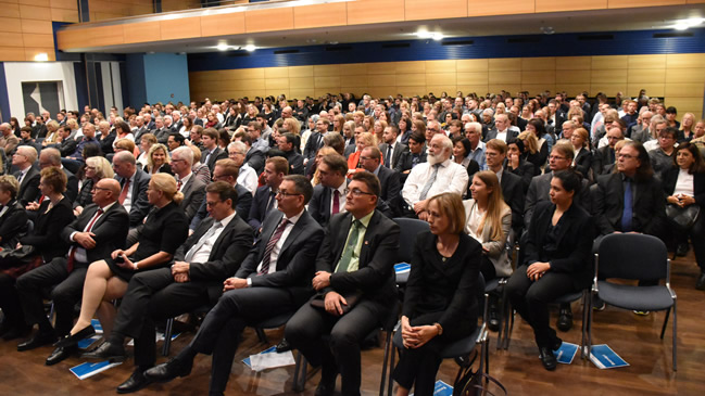 Festakt zur Verabschiedung des BAFA-Präsidenten Andreas Obersteller und zur Einführung des neuen Präsidenten Torsten Safarik Festakt zur Verabschiedung des BAFA-Präsidenten Andreas Obersteller und zur Einführung des neuen Präsidenten Torsten Safarik