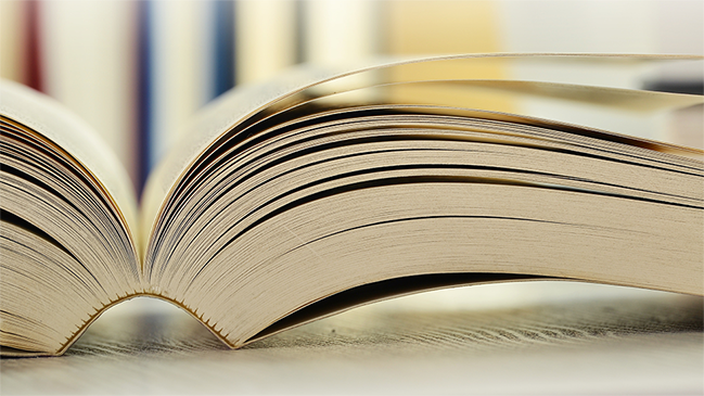 Aufgeschlagenes Buch Aufgeschlagenes Buch