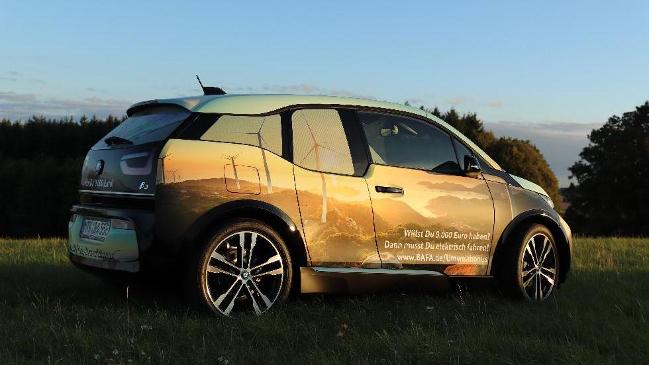 BAFA Elektroauto mit dem Spruch: Willst Du 9.000 Euro haben? Dann musst du elektrisch fahren! BAFA Elektroauto mit dem Spruch: Willst Du 9.000 Euro haben? Dann musst du elektrisch fahren!