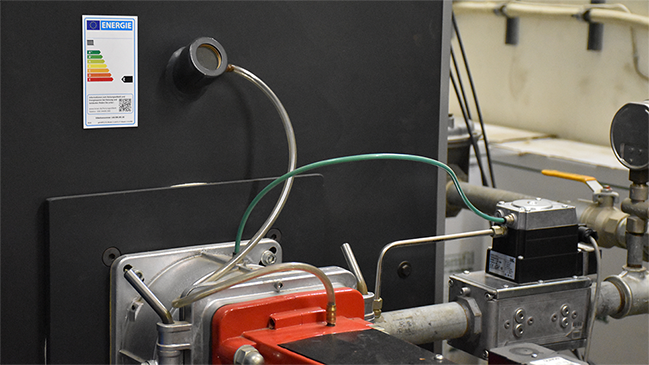 verweist auf: Heizungslabel Heizkessel mit Heizungslabel (verweist auf: Heizungslabel)