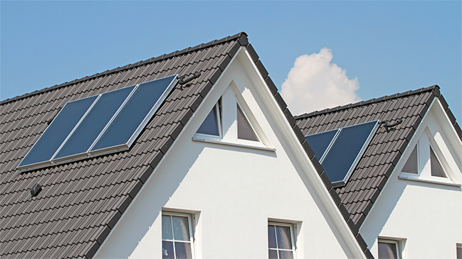 Häuser mit Solarthermie auf den Dächern Häuser mit Solarthermie auf den Dächern